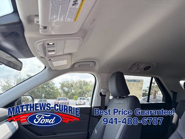 New 2026 Ford Explorer Active RWD image 11