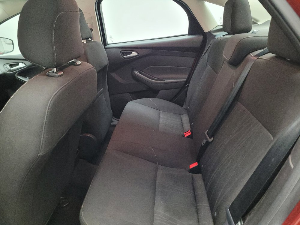 Used 2018 Ford Focus SE FWD image 18