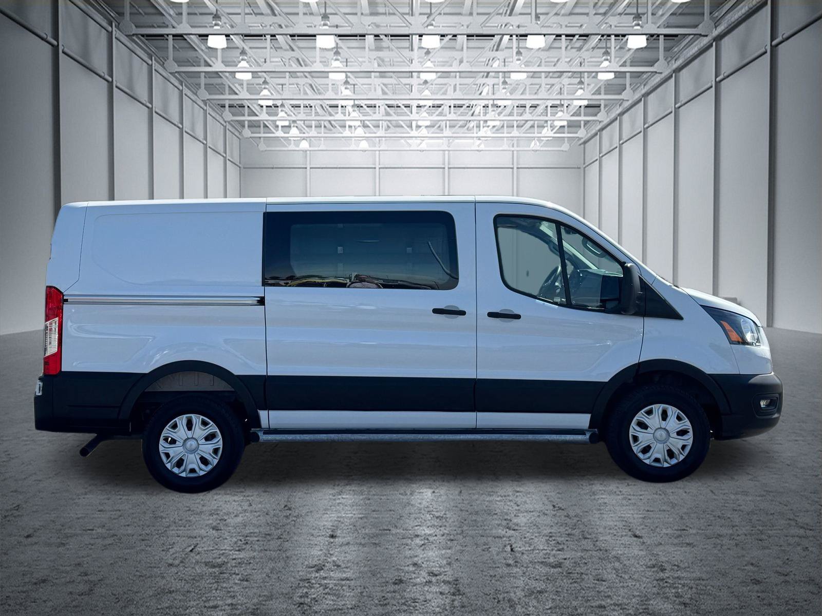 Used 2025 Ford Transit 250 Low Roof w/ Exterior Upgrade Package RWD image 5