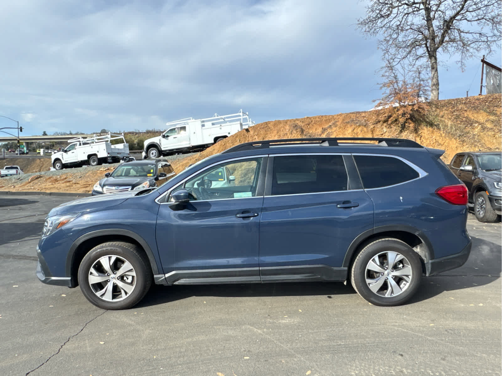 Certified 2024 Subaru Ascent Premium w/ Convenience Package image 8