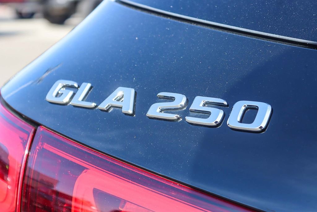 Used 2021 Mercedes-Benz GLA 250 4MATIC image 9