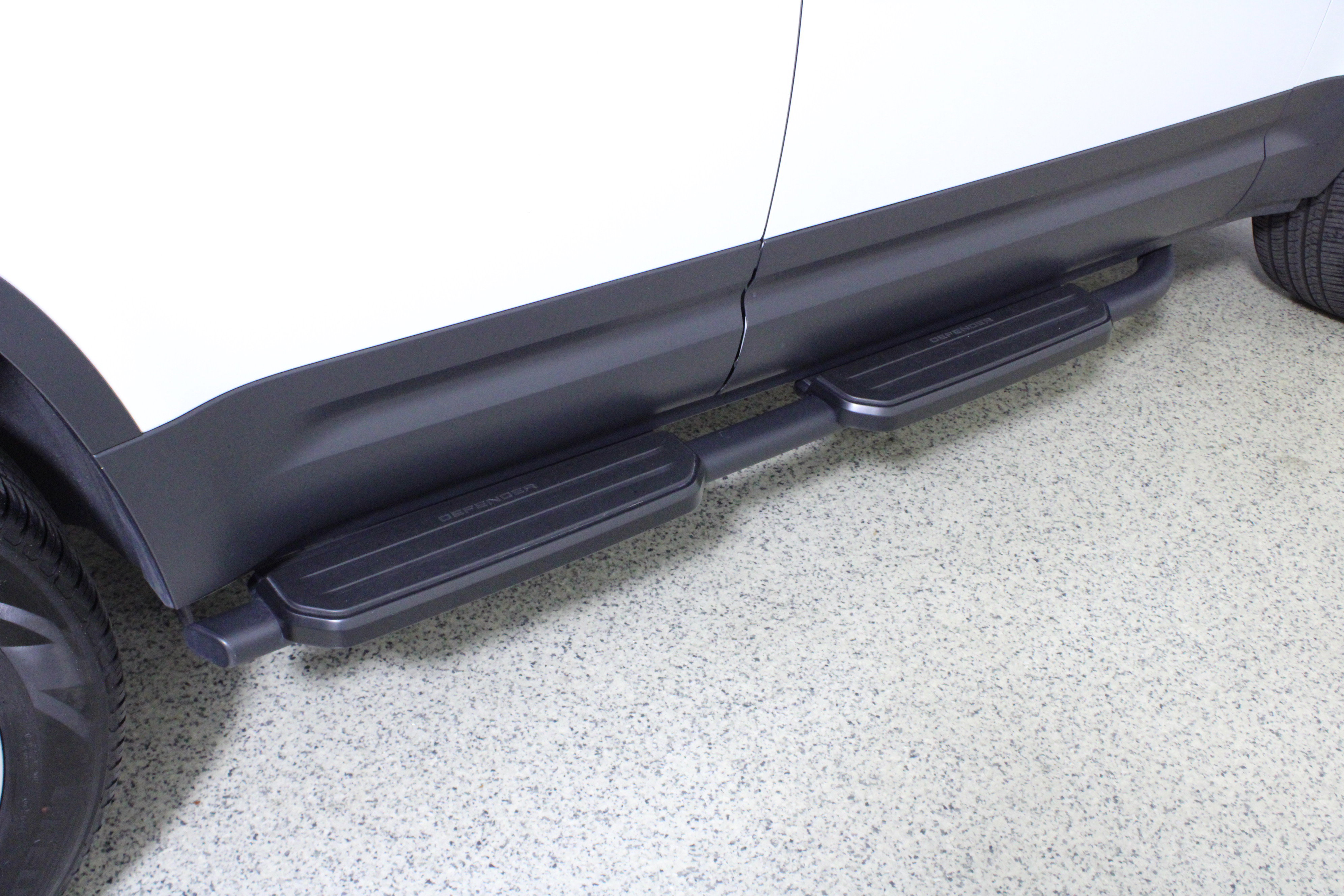 Used 2025 Land Rover Defender 110 S image 9