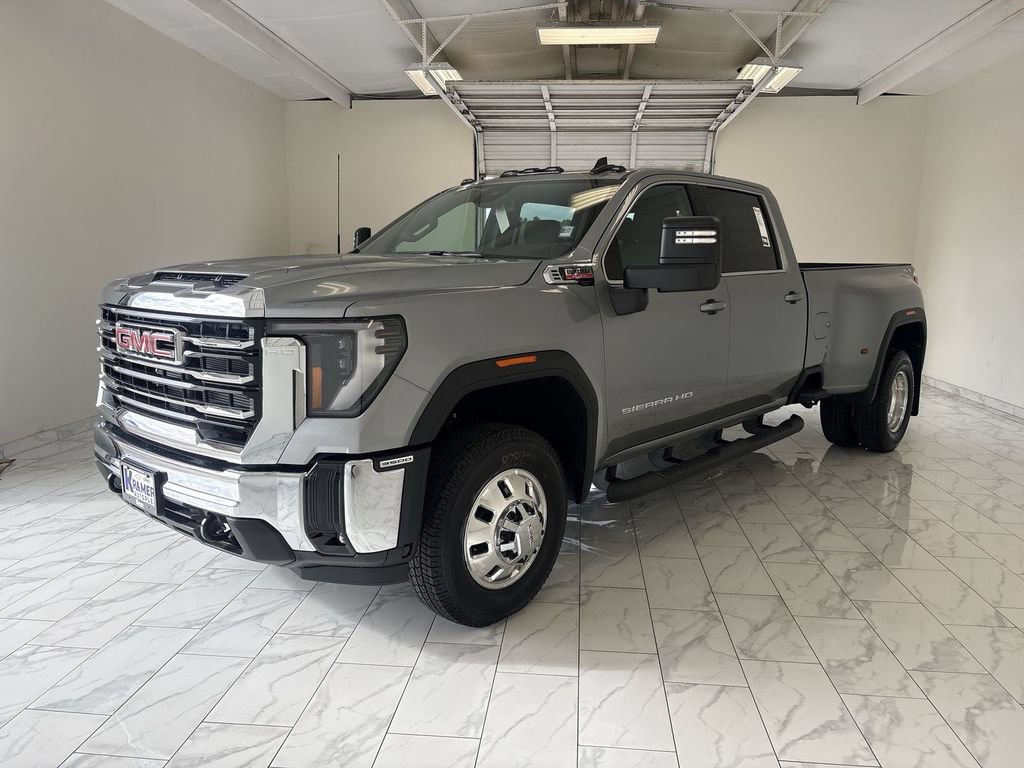 New 2026 GMC Sierra 3500 SLE w/ SLE Value Package AWD/4WD image 4