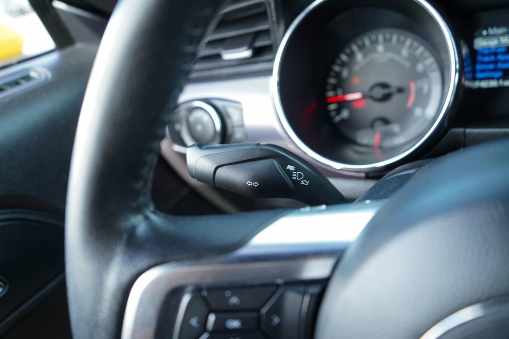 Used 2017 Ford Mustang GT w/ Black Accent Package RWD image 31