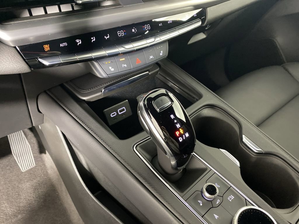 Used 2025 Cadillac XT4 Premium Luxury w/ Cold Weather Package image 19