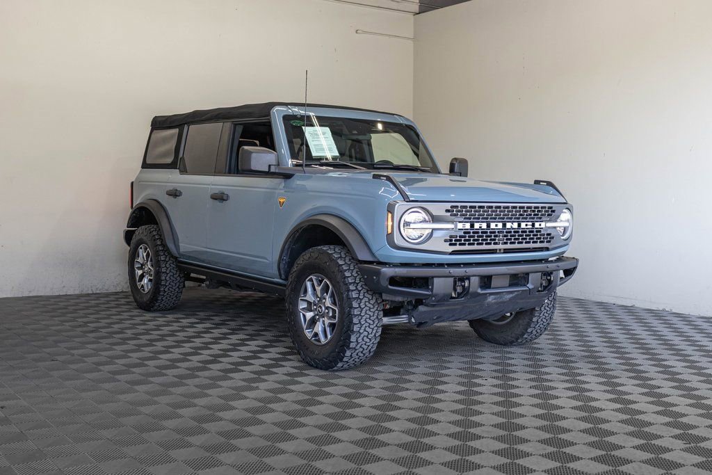 Used 2022 Ford Bronco Badlands image 6