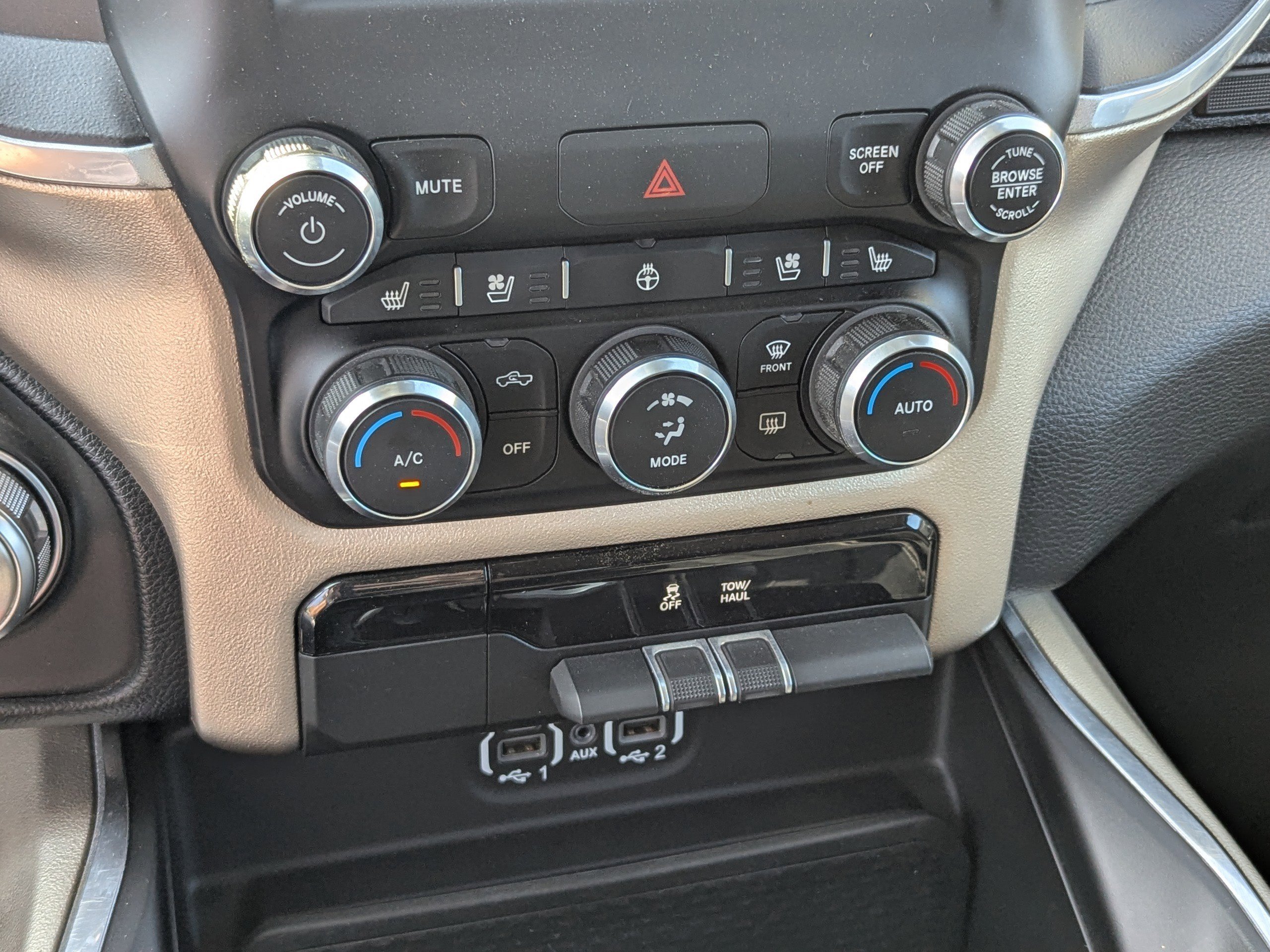 Used 2020 RAM 1500 Laramie image 22