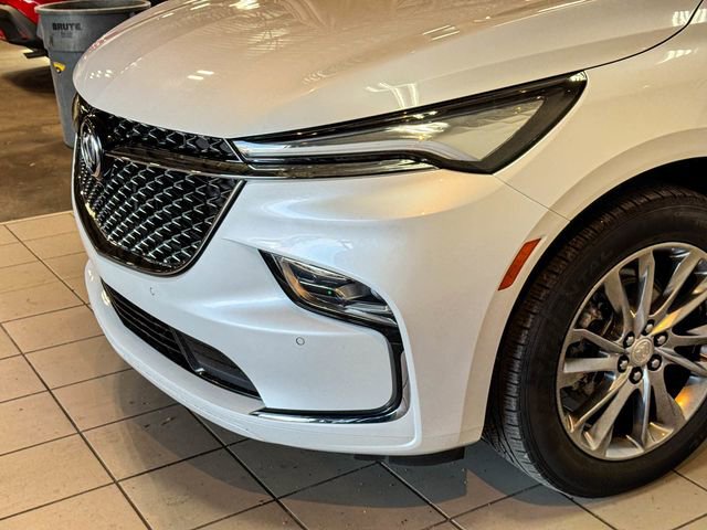 Certified 2022 Buick Enclave Avenir w/ Avenir Technology Package image 44