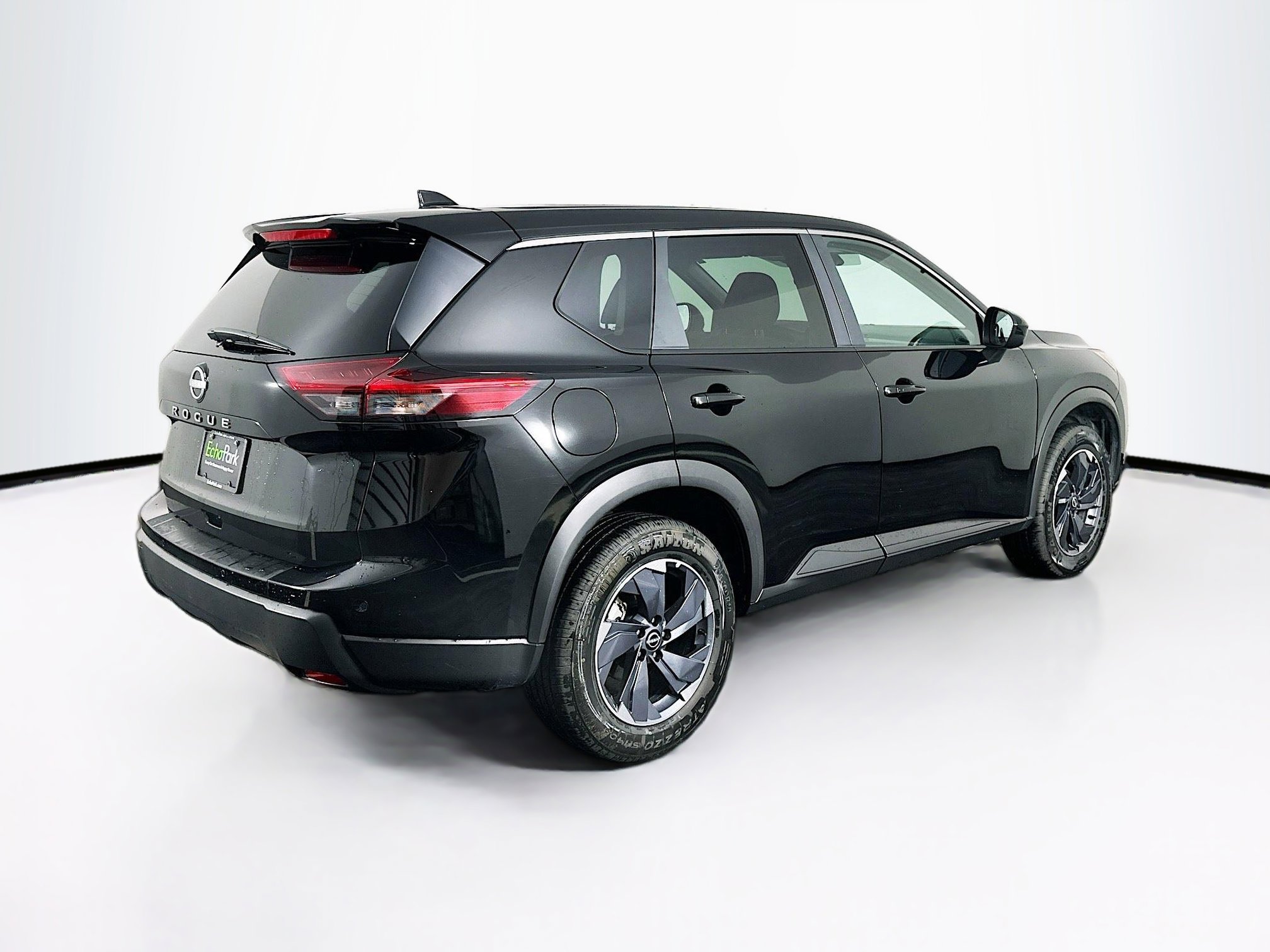 Used 2025 Nissan Rogue SV FWD image 9