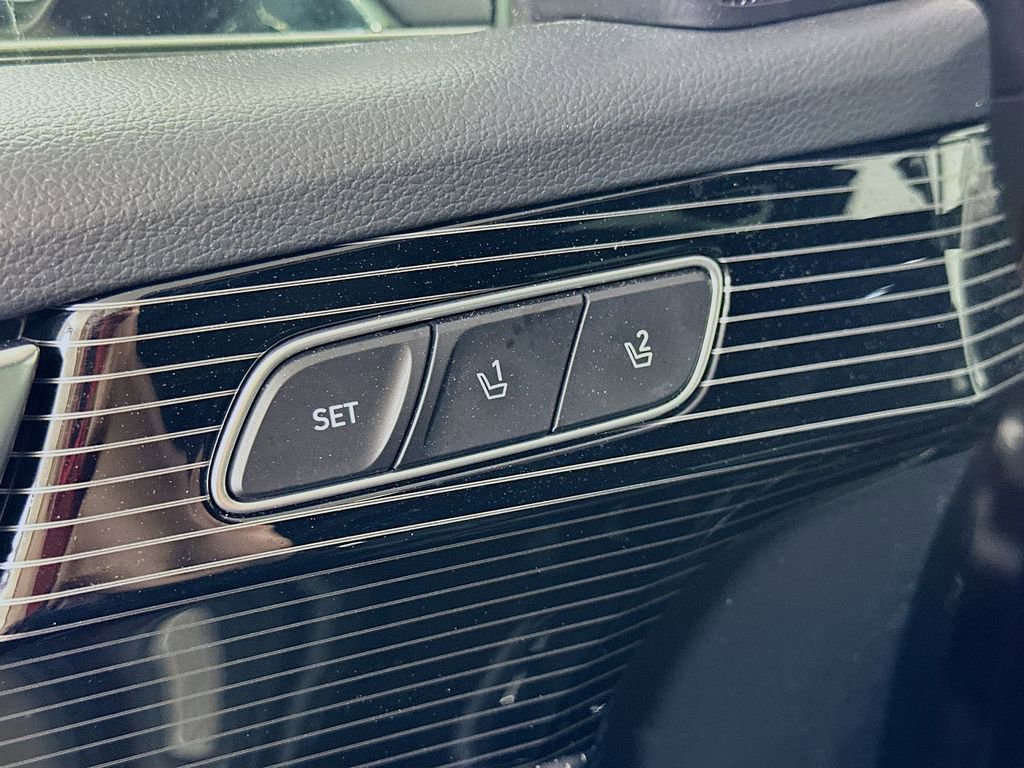 Used 2024 Hyundai Palisade Calligraphy image 22