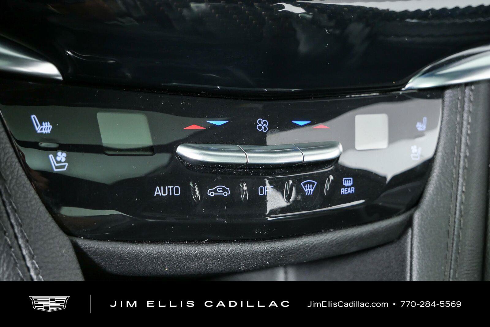 Used 2024 Cadillac XT6 Sport w/ LPO, ONYX Package AWD/4WD image 16
