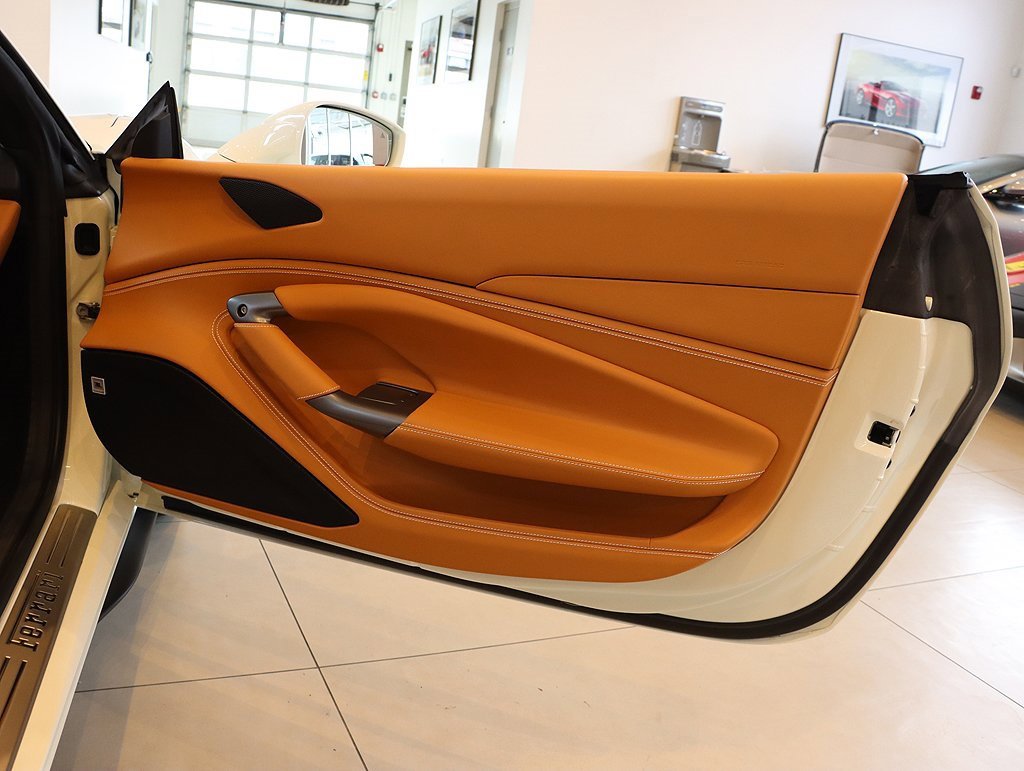 Certified 2022 Ferrari F8 Spider image 95
