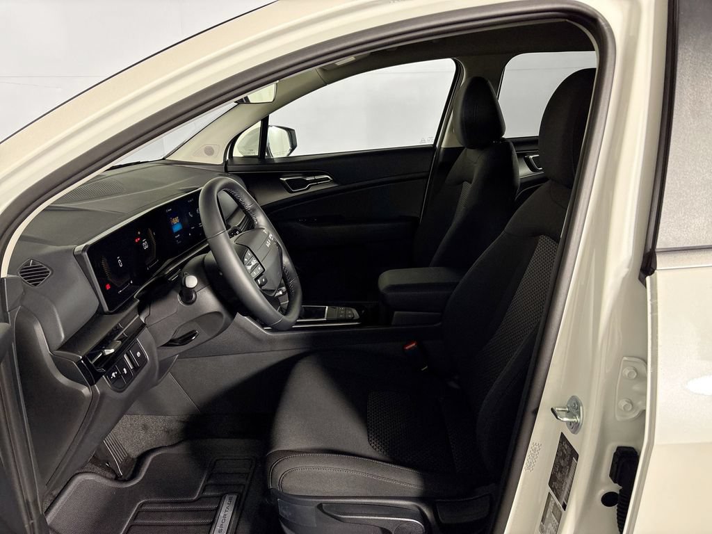 New 2026 Kia Sportage LX AWD/4WD image 11
