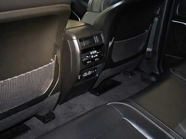 Used 2022 Jeep Grand Cherokee Limited AWD/4WD image 15