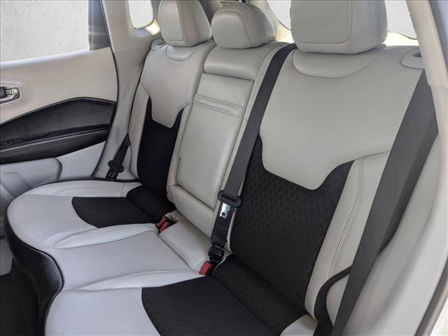 Used 2019 Jeep Compass Latitude FWD image 21