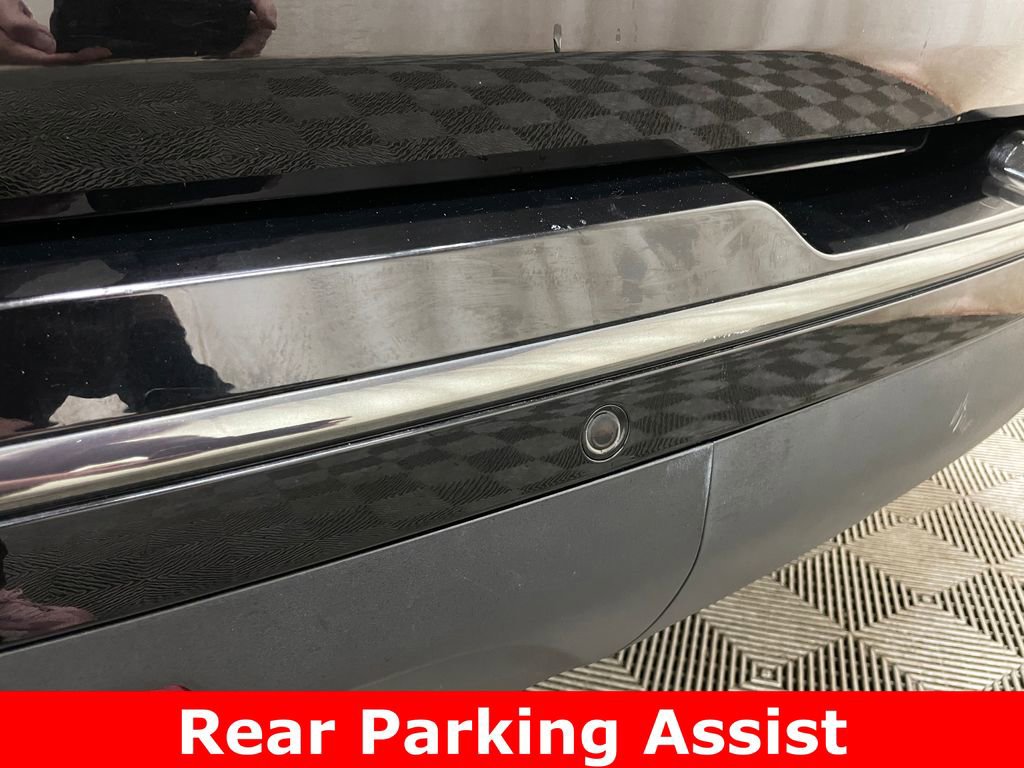 Certified 2020 Chevrolet Traverse Premier w/ Redline Edition AWD/4WD image 17