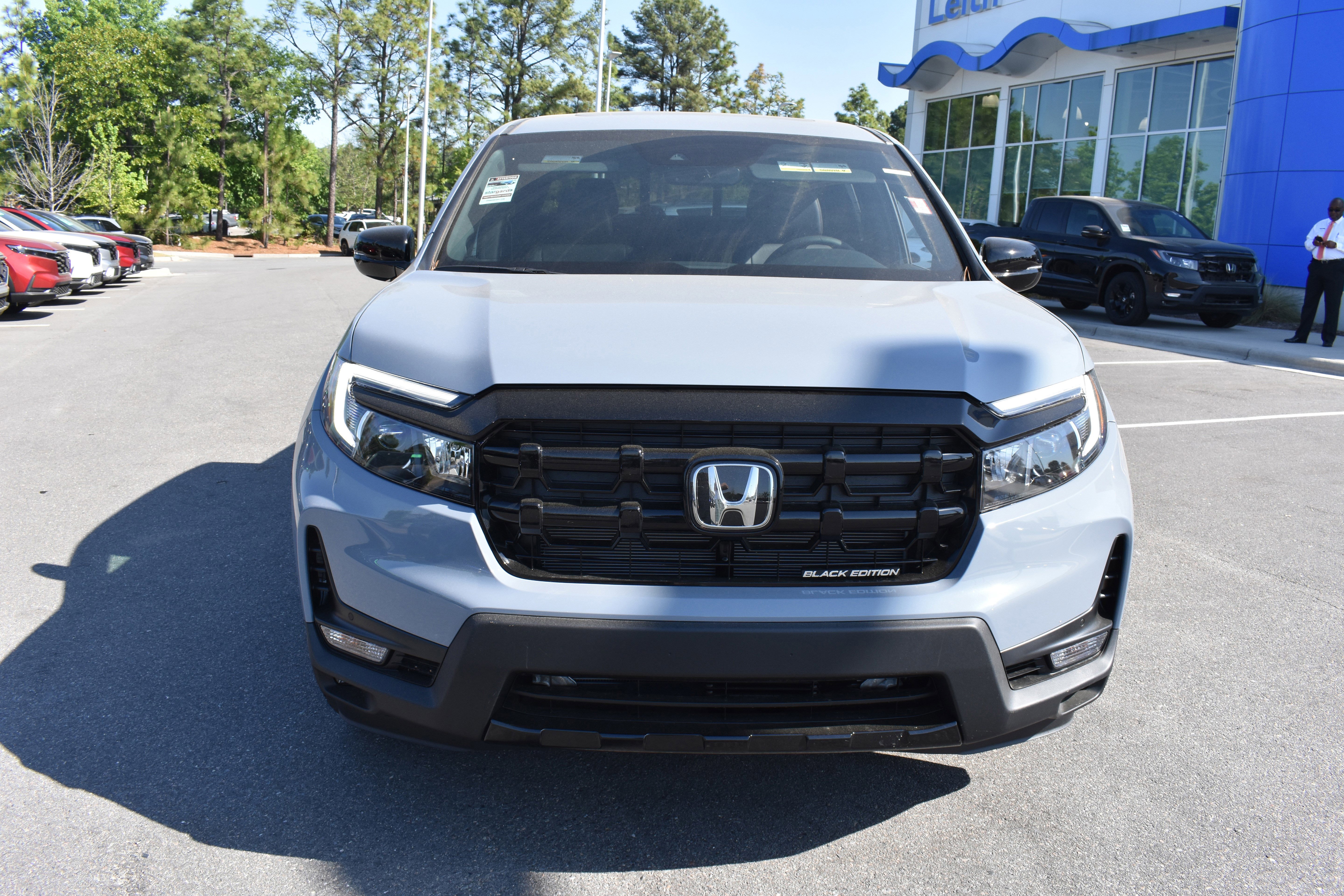New 2026 Honda Ridgeline Black Edition image 4