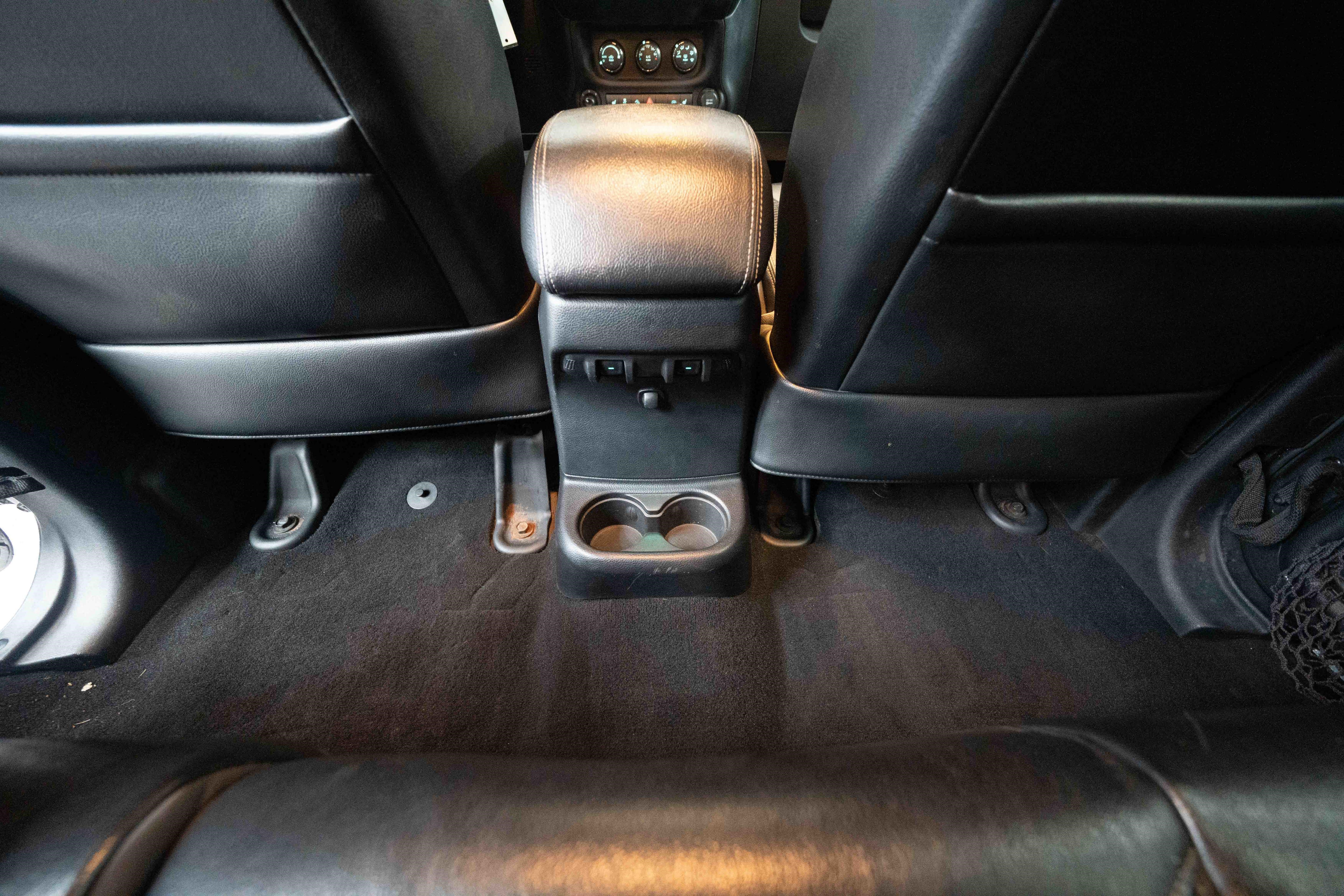 Used 2016 Jeep Wrangler Unlimited Sahara AWD/4WD image 22