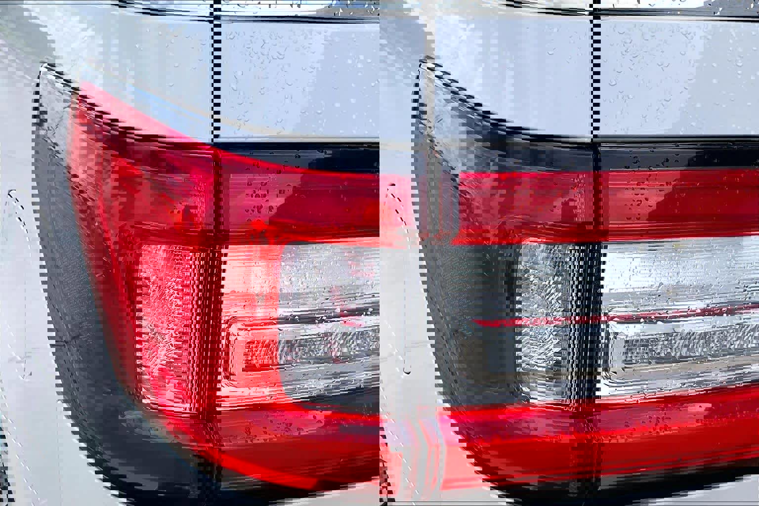 Used 2019 Lincoln Navigator Reserve w/ Cargo Package image 25