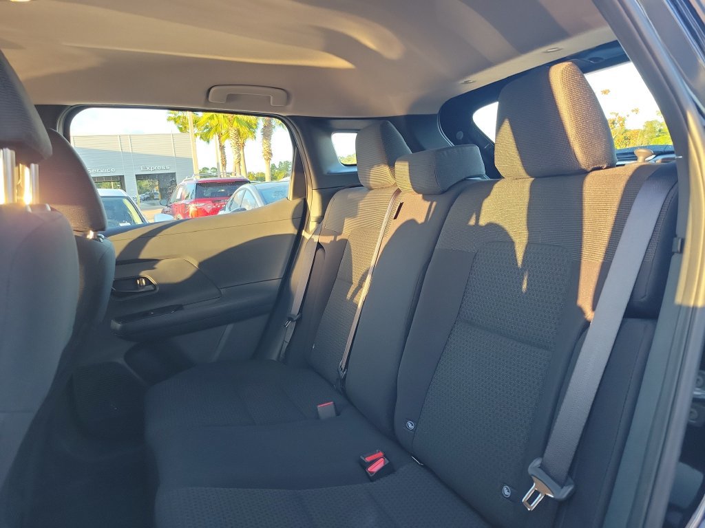 Used 2026 Nissan Kicks S FWD image 9
