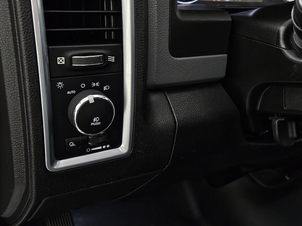 Used 2019 RAM 1500 Warlock w/ Electronics Group AWD/4WD image 27