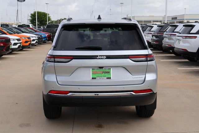 New 2026 Jeep Grand Cherokee Laredo X RWD image 5