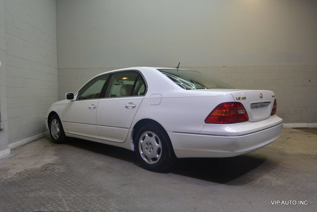 Used 2001 Lexus LS 430 RWD image 3