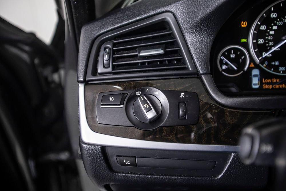 Used 2015 BMW 535i Sedan RWD image 35