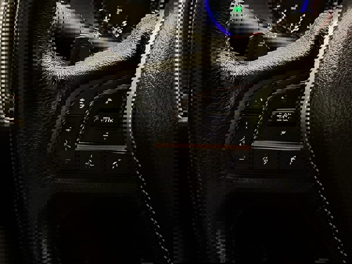 Used 2018 INFINITI Q60 Red Sport 400 image 8