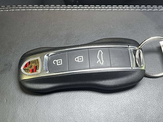 Certified 2023 Porsche 911 Carrera RWD image 38