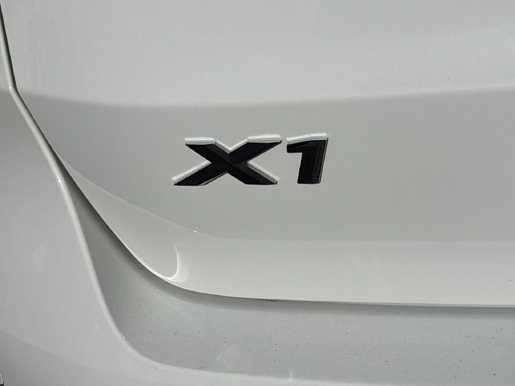Used 2023 BMW X1 xDrive28i w/ Convenience Package AWD/4WD image 11