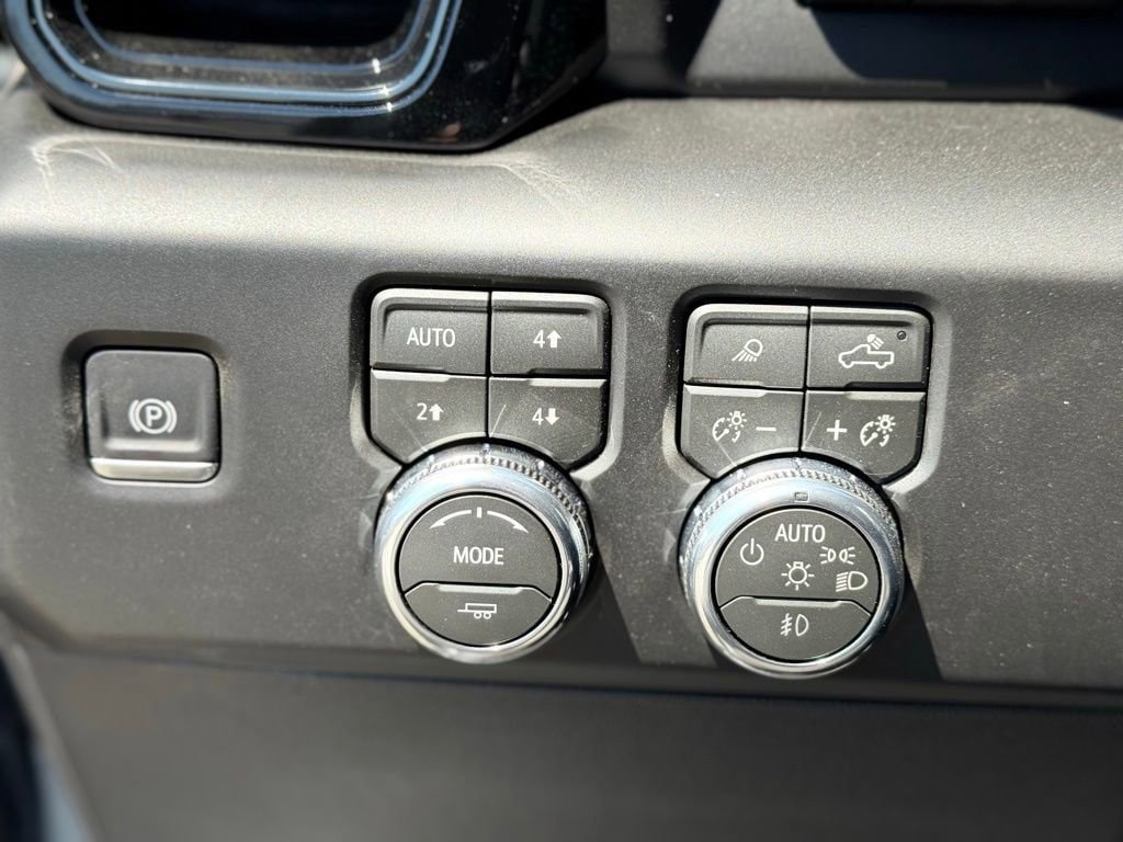 New 2026 GMC Sierra 1500 AT4 w/ AT4 Premium Package AWD/4WD image 20