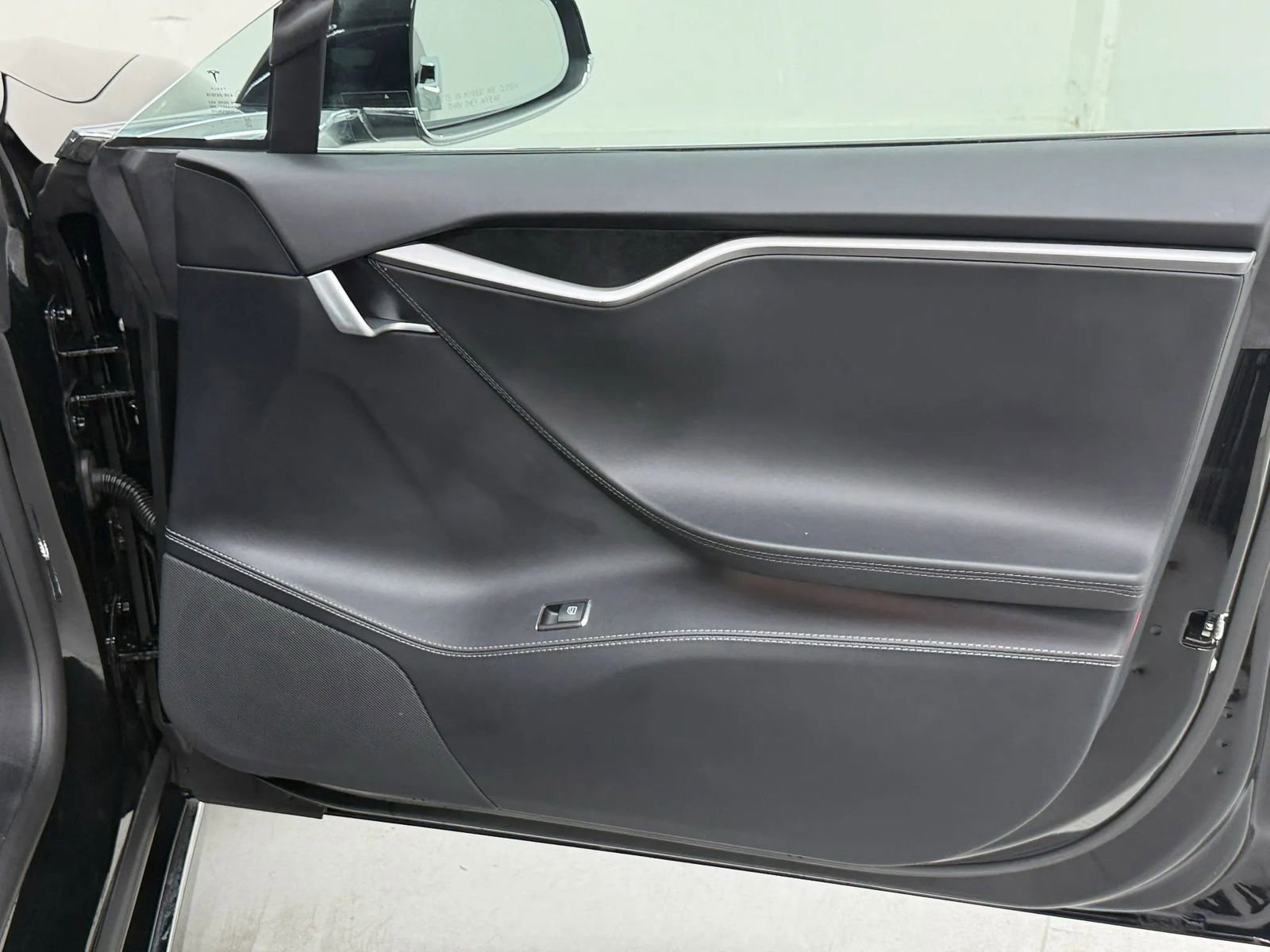 Used 2019 Tesla Model S Long Range image 28