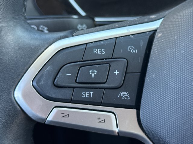 Used 2023 Volkswagen Jetta SEL FWD image 36