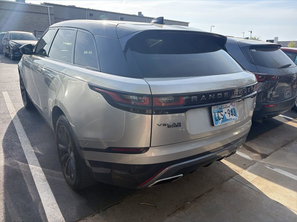 Used 2018 Land Rover Range Rover Velar R-Dynamic SE image 9