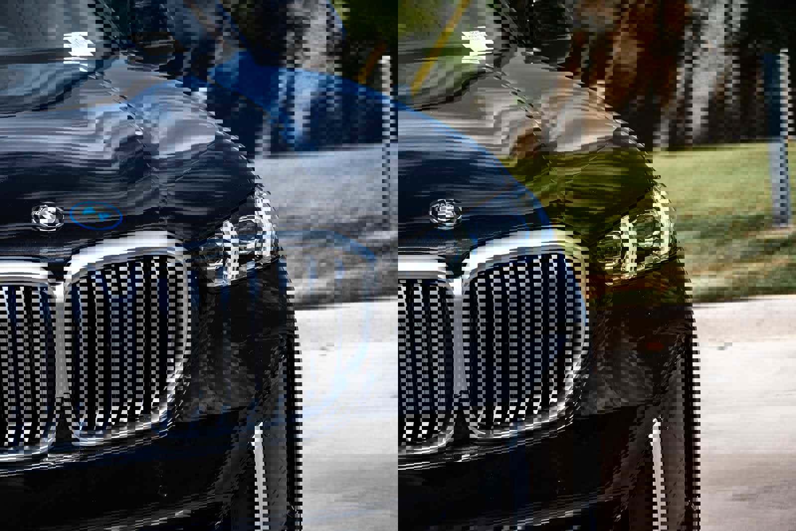 Used 2026 BMW X5 xDrive50e image 5