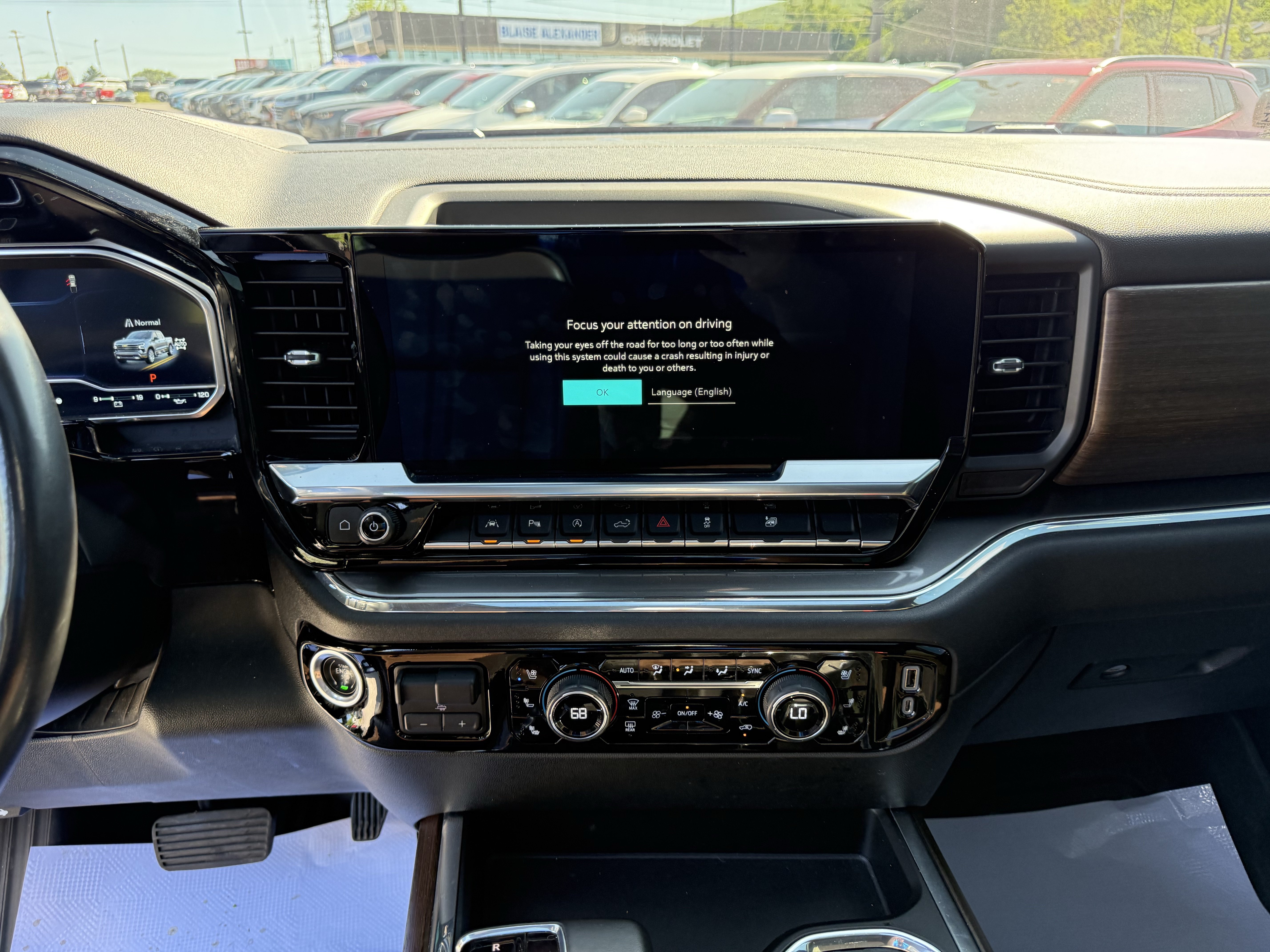 Used 2023 Chevrolet Silverado 1500 High Country AWD/4WD image 13