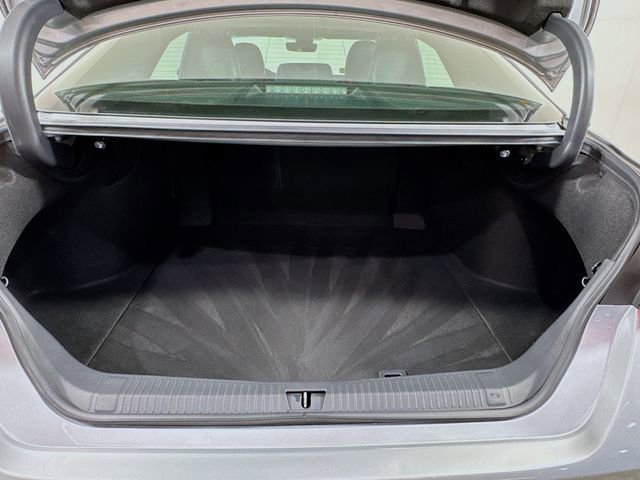 Certified 2021 Toyota Avalon XSE FWD image 28