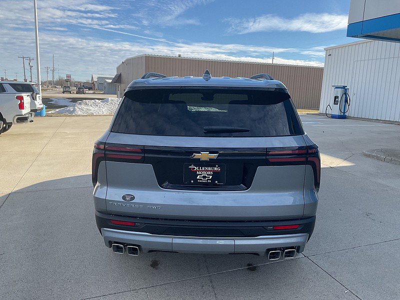 New 2026 Chevrolet Traverse LT image 7