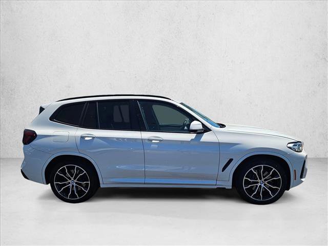 Used 2022 BMW X3 xDrive30i w/ M Sport Package AWD/4WD image 4