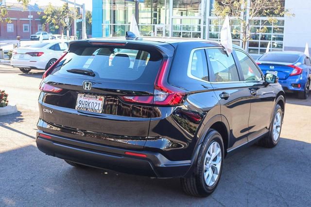 Used 2023 Honda CR-V LX image 5