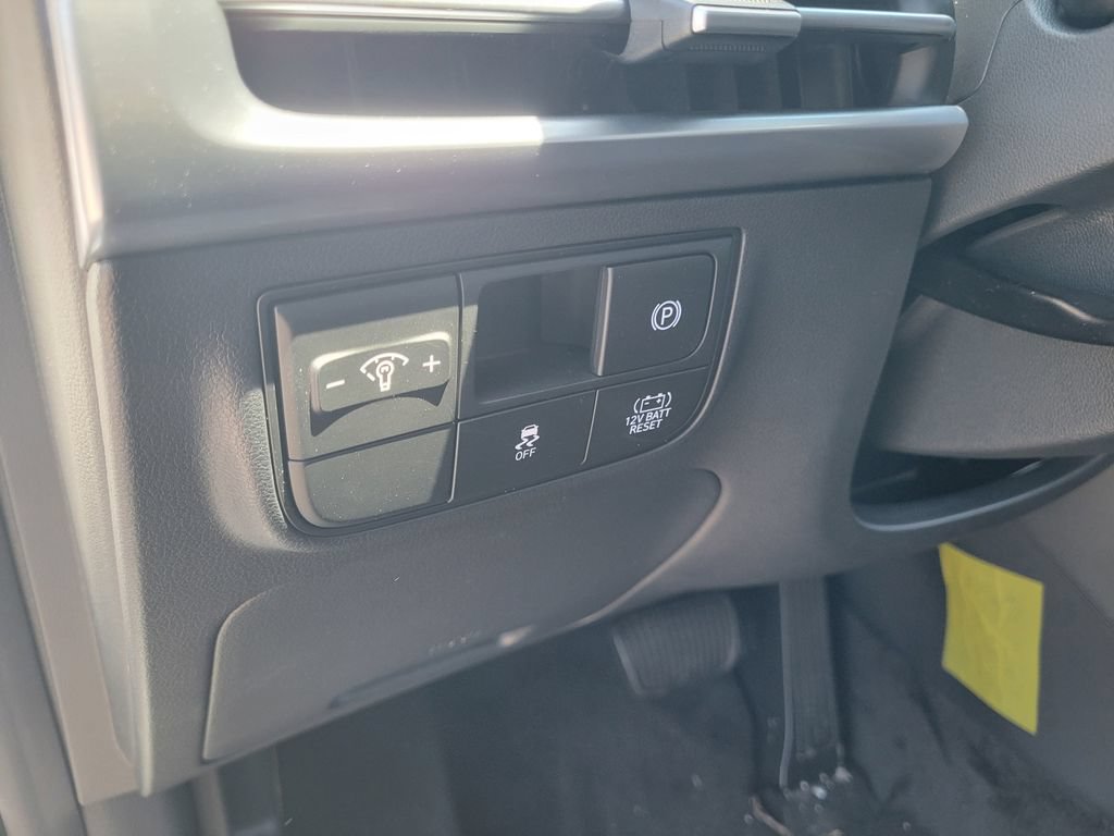 New 2026 Hyundai Tucson Blue SE AWD/4WD image 17