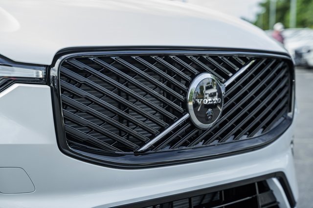 New 2026 Volvo XC60 B5 Ultra w/ Protection Package Premier image 11