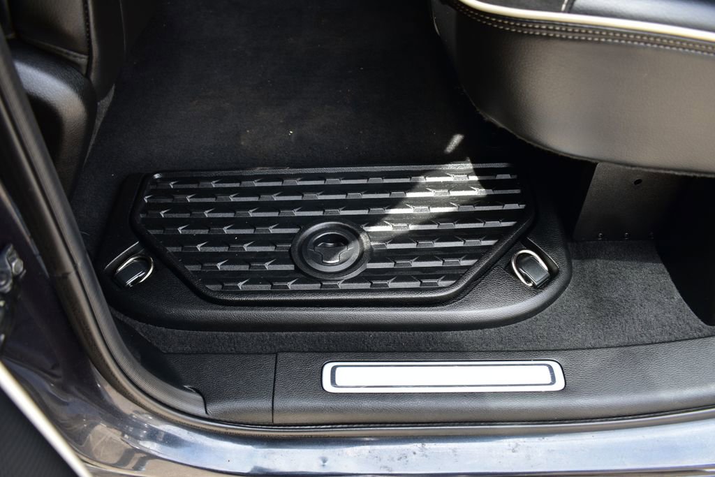 Used 2019 RAM 1500 Laramie AWD/4WD image 26