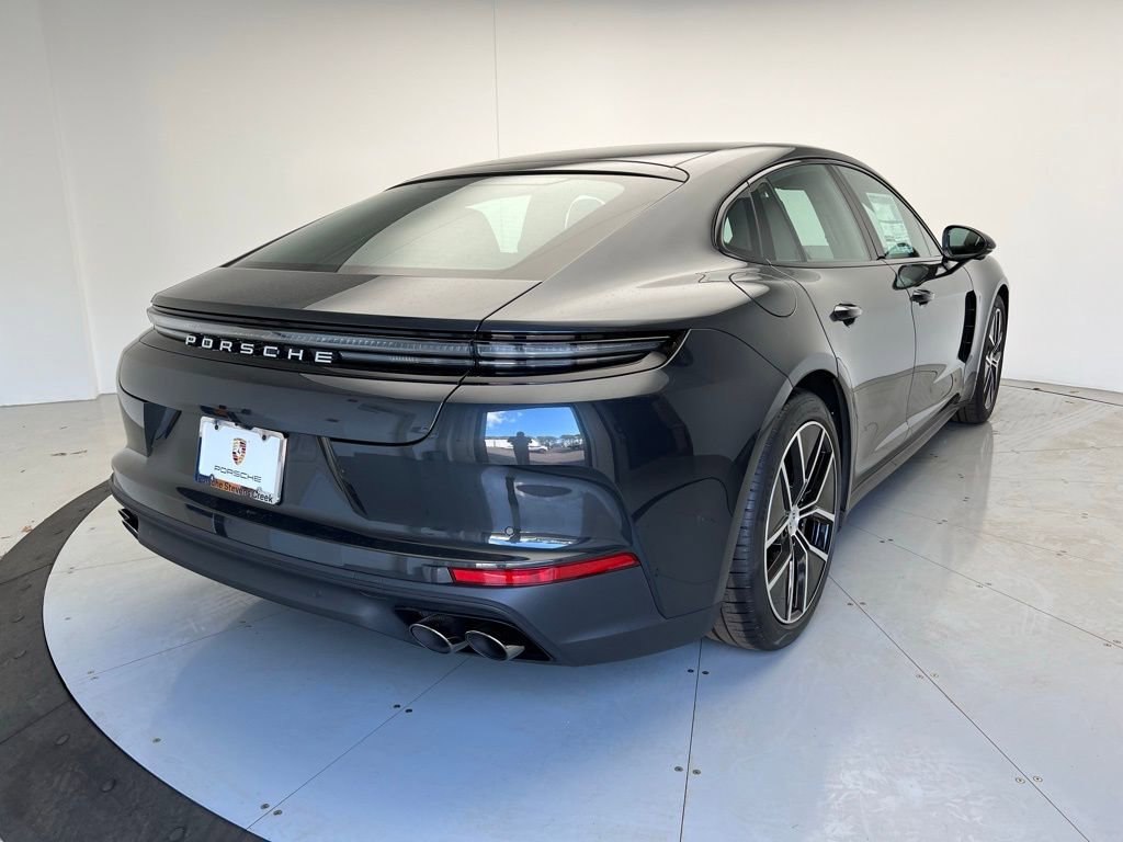 Used 2025 Porsche Panamera image 22