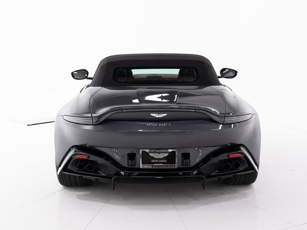 Used 2021 Aston Martin V8 Vantage Roadster image 13
