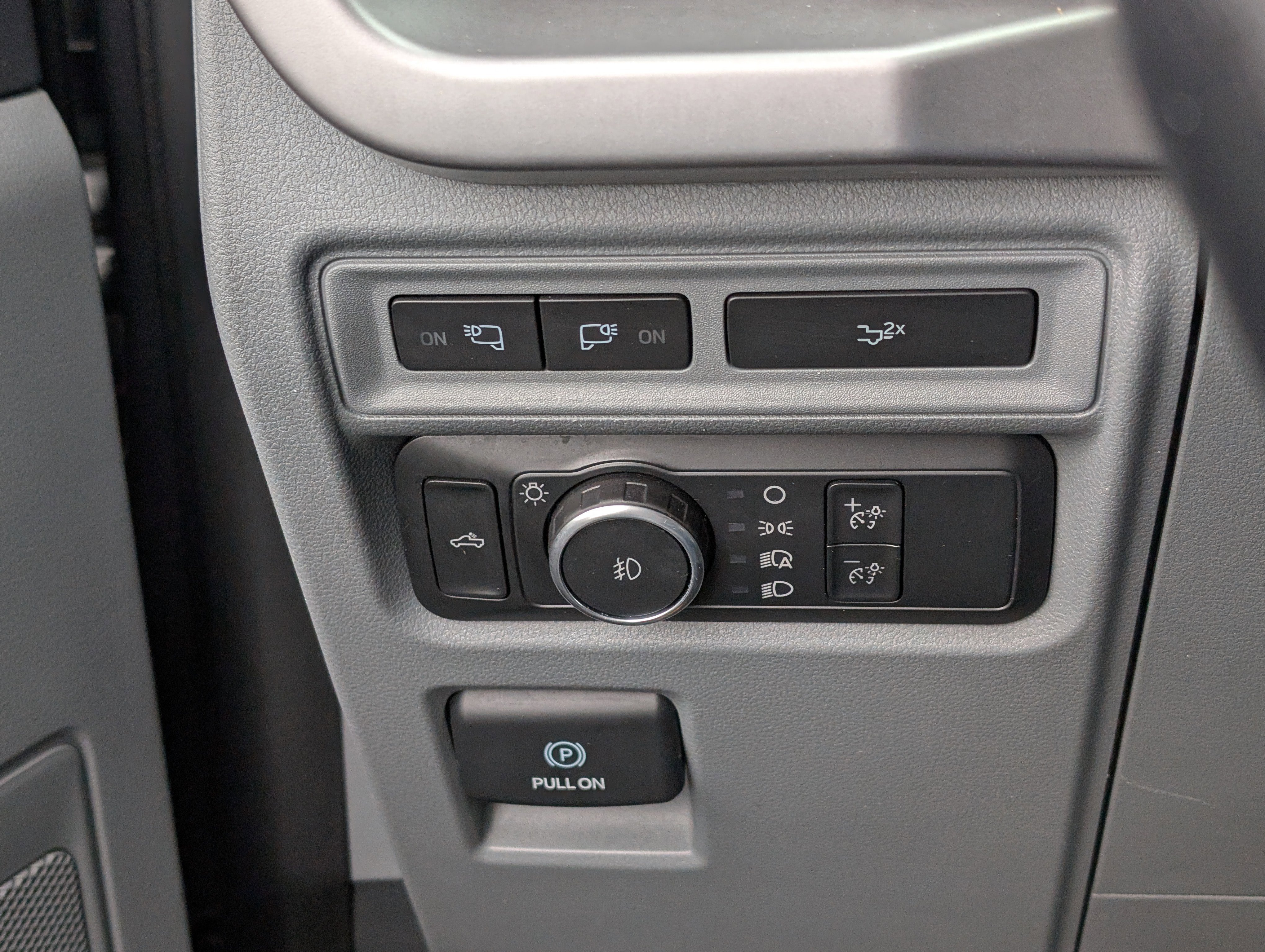 Certified 2022 Ford F150 XLT w/ Equipment Group 302A High image 19