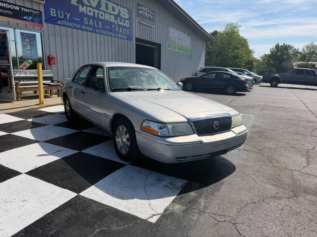 Used 2003 Mercury Grand Marquis LS image 3