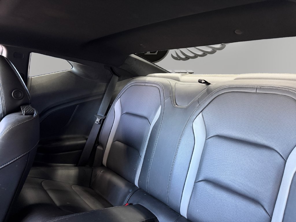 Used 2022 Chevrolet Camaro SS RWD image 13
