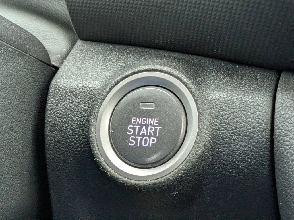 Used 2018 Hyundai Kona SEL FWD image 26